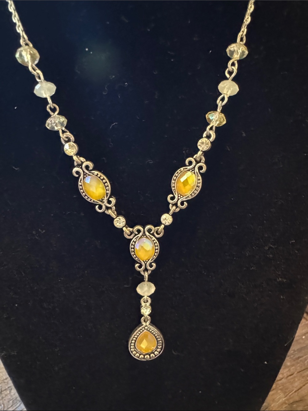 Vintage Yellow Gem Teardrop Pendant Necklace - Women's Jewelry
